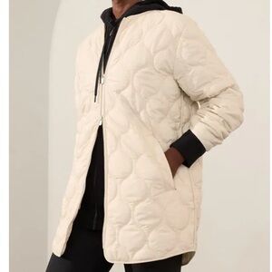 Athleta Alight Quilted Jacket Bone Size XL